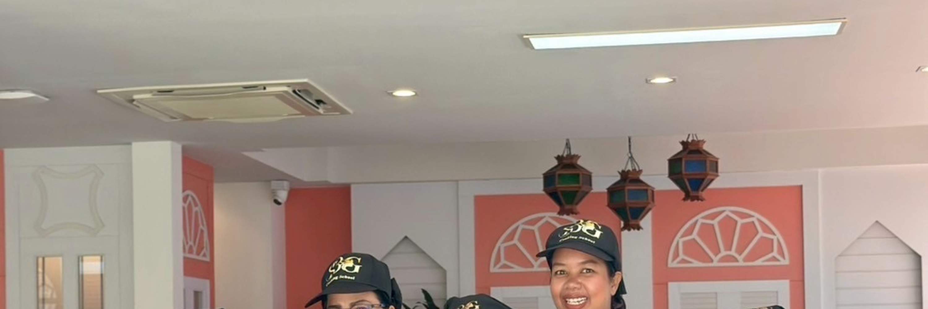 Kelas Memasak Thailand Otentik di SBG Cooking di Phuket