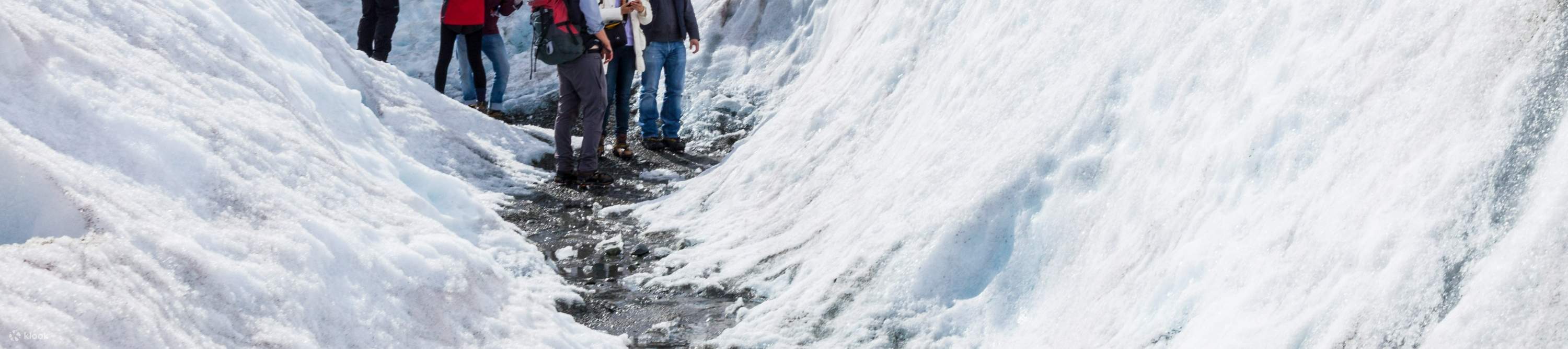 Aventure de randonnée sur glacier