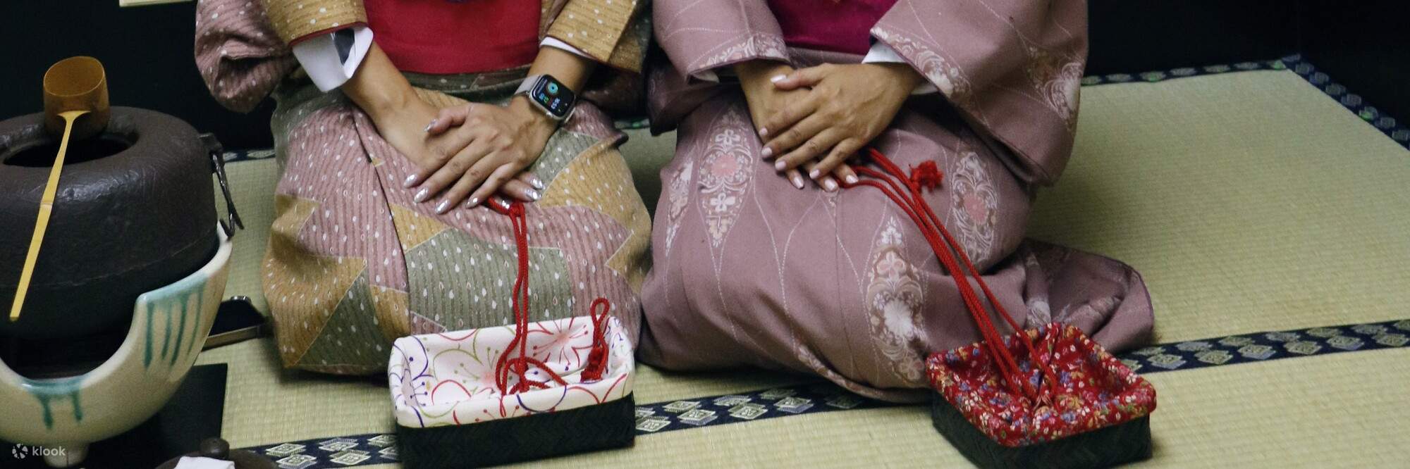 Wearing a kimono naturally blends in with many traditional cultural activities