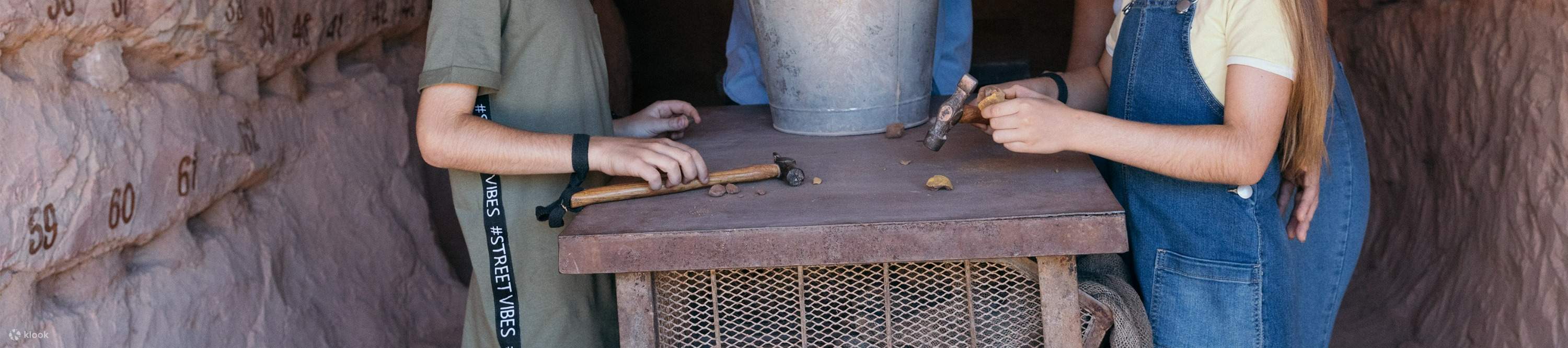 Откройте для себя секреты добычи опалов, красочное путешествие в мир драгоценных камней Австралии