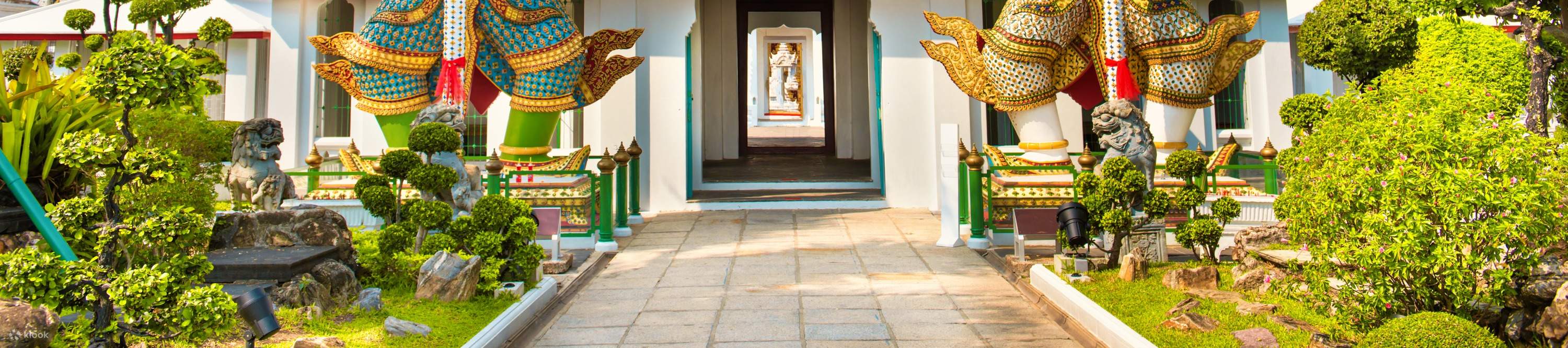 bangunan dan kuil di Grand Palace