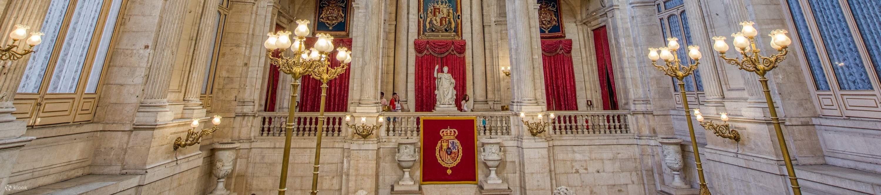 Entrada al Palacio Real de Madrid