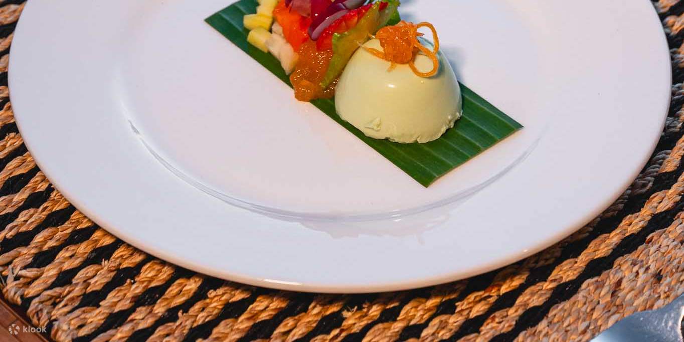 チャクラボンセ・ヴィラズ・リバーサイド・タイ・ダイニング