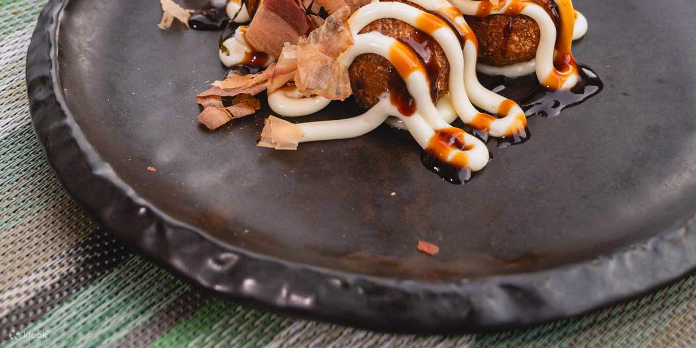 Ресторан и бар на крыше Up & Above в отеле The Okura Prestige Bangkok