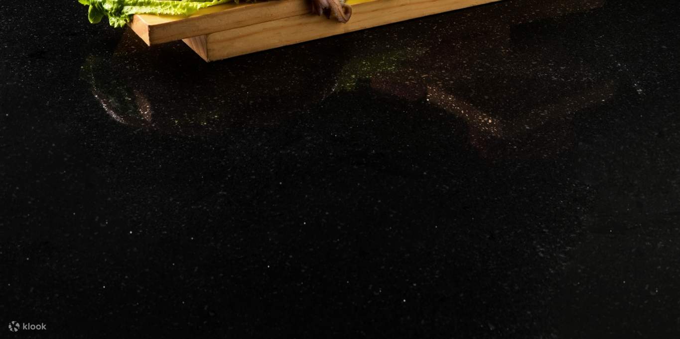 Enough to satisfy the sea and land package for two people