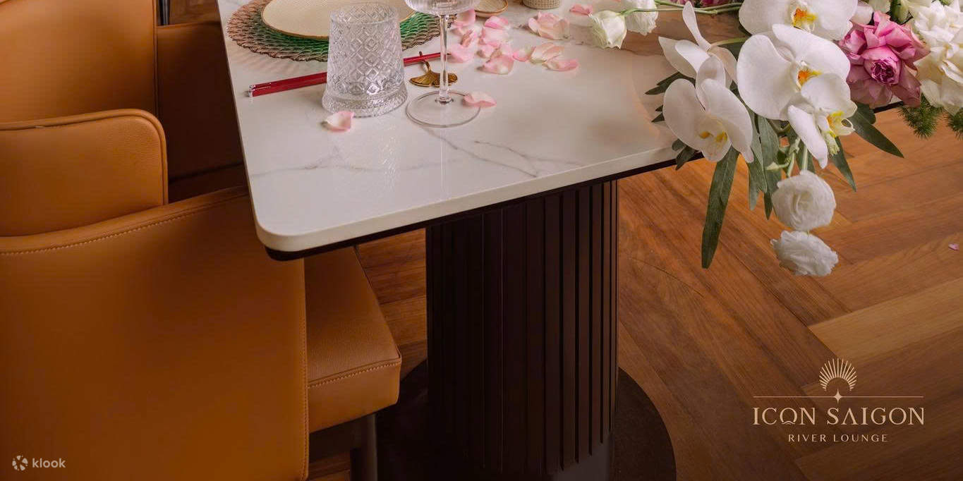Rasakan Matahari Terbenam di Saigon River dengan Luxury Icon Saigon Cruise