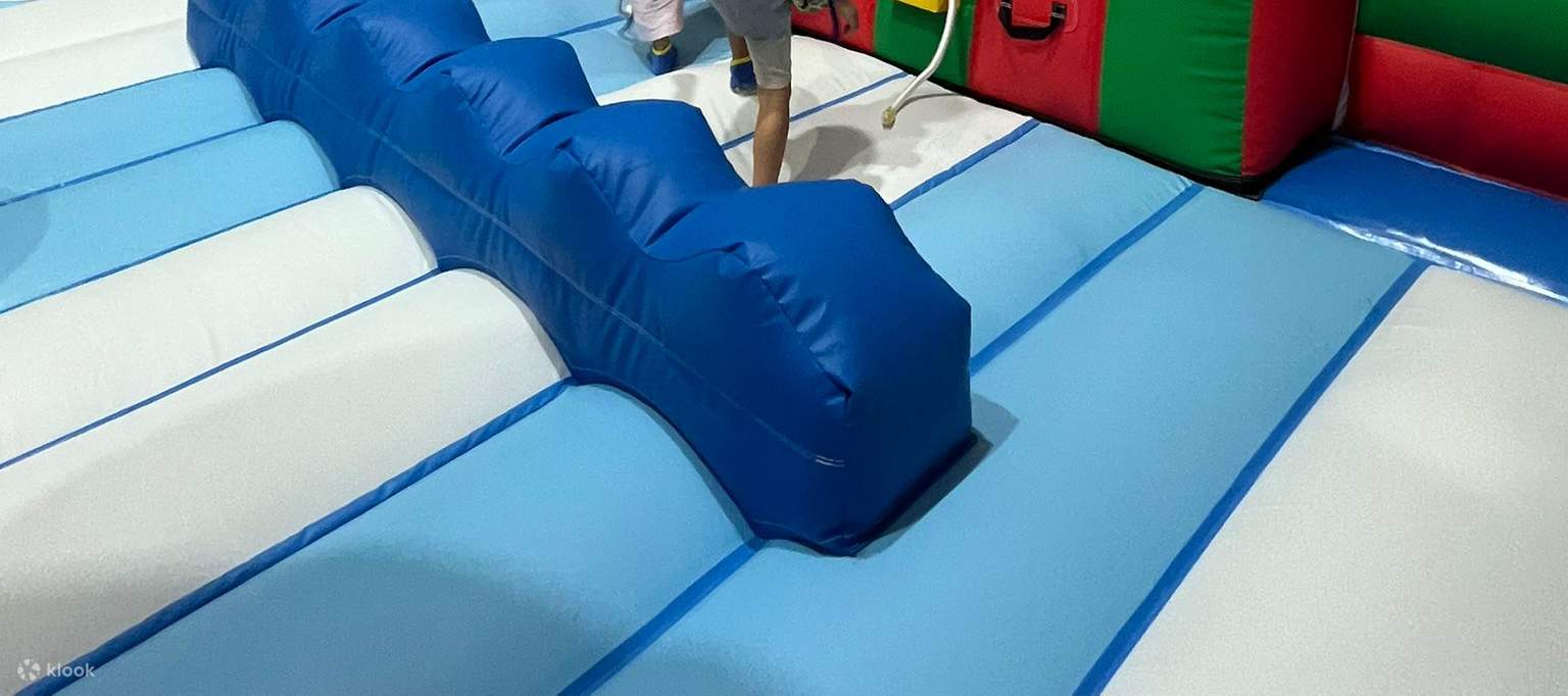 Grand Village de Noël 2025