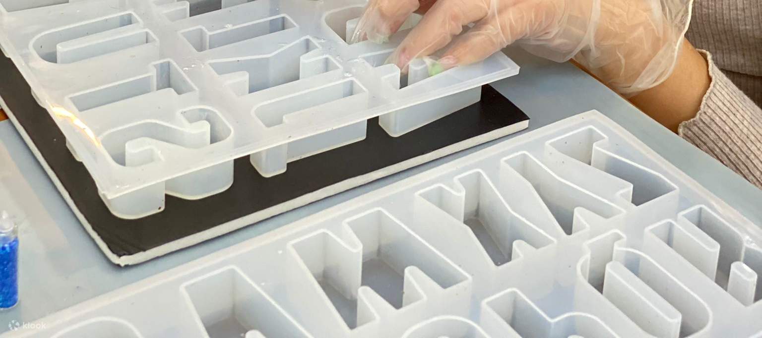 Lớp học thủ công - Workshop ánh sáng ban đêm chữ pha lê｜Xưởng móc khóa chữ cái pha lê｜Causeway Bay