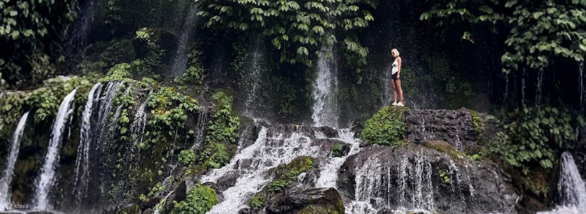 Corso di cucina presso l'abitazione di un locale a Lombok e tour delle cascate
