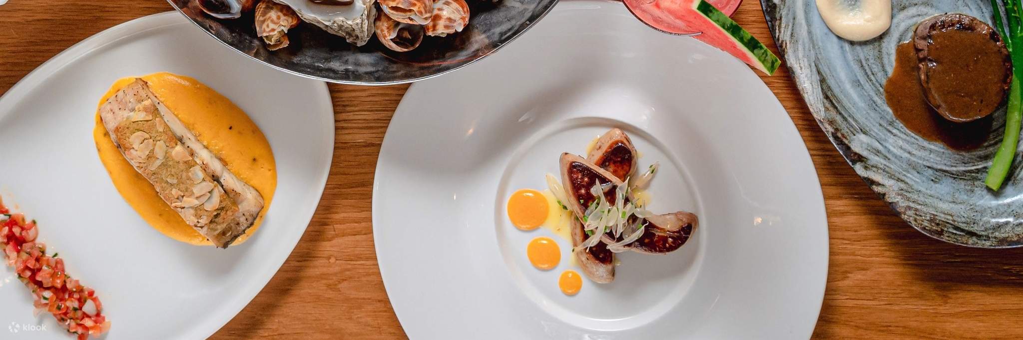 Phòng ăn Buffet tại Grand Hyatt Erawan Bangkok