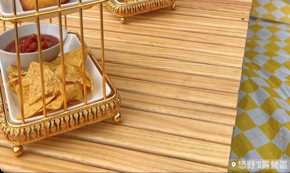 Глэмпинг в «Юэ Е»