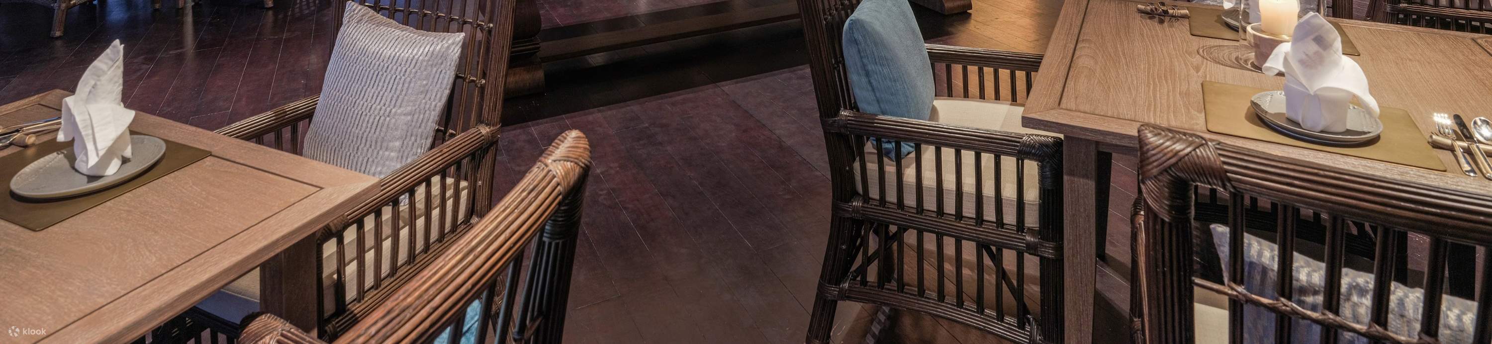 khu vực trong nhà nhà hàng