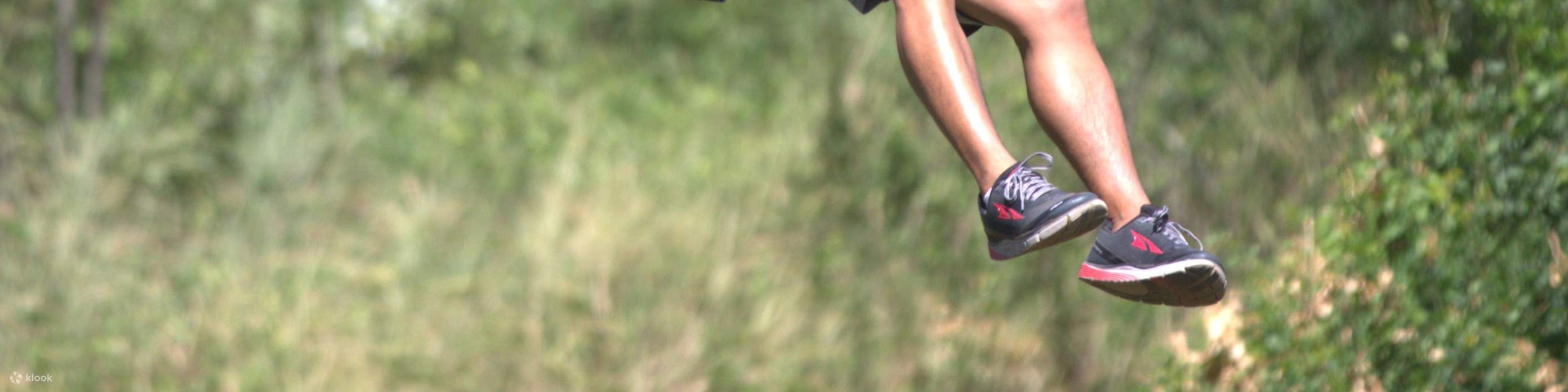 Se proporciona todo el equipo de seguridad necesario para las actividades en ATV y tirolesa.