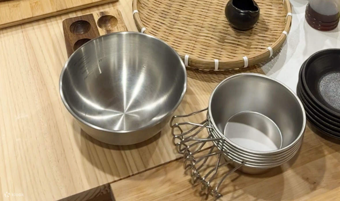 Korean Cooking Class with Grocery Shopping at Seoul Local Market