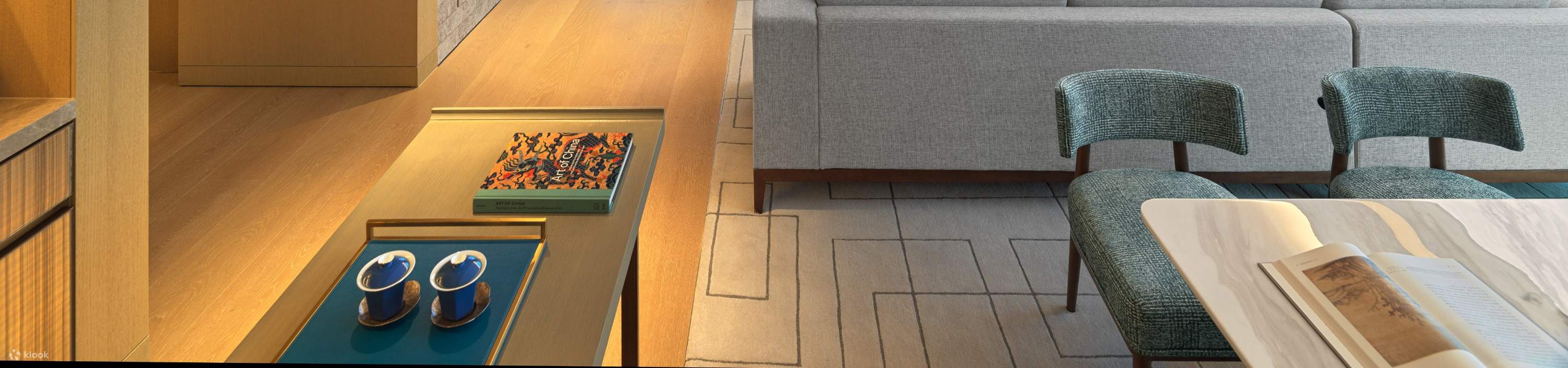 Executive Intercity Suite Living Room