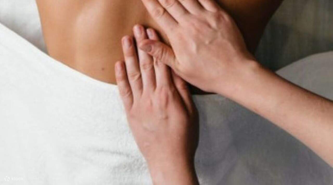 Bain turc et massage complet du corps avec transport