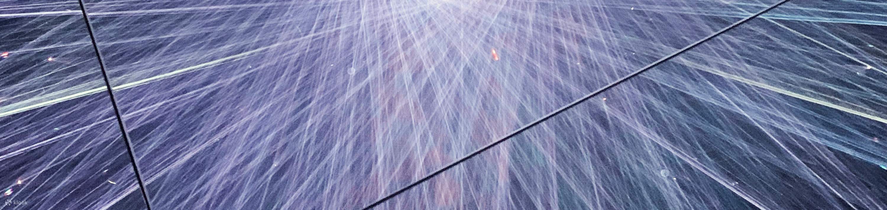 Escultura de luz – Avión