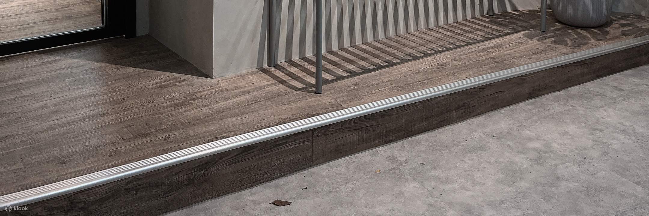 Kamar manis delapan tabung