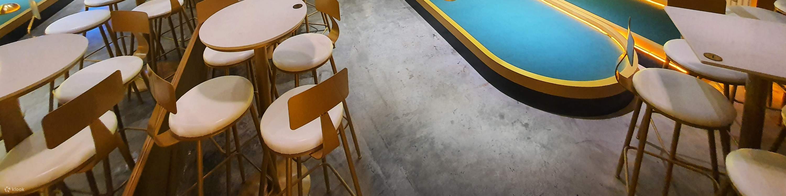 Endroit décontracté et salle de jeux