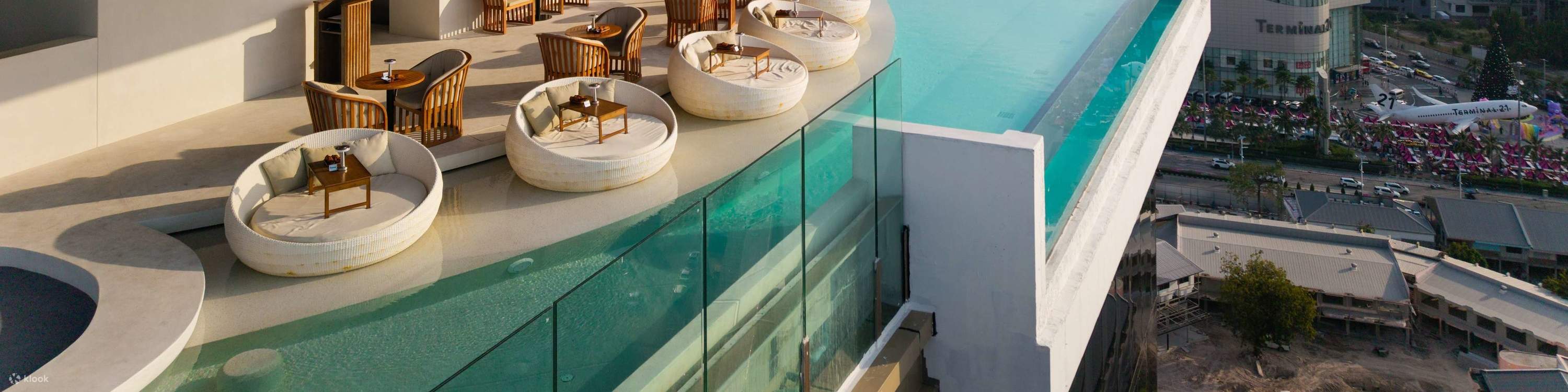 Afternoon Tea at Barracuda Sky Gala Rooftop Bar, Akara Hotel Pattaya