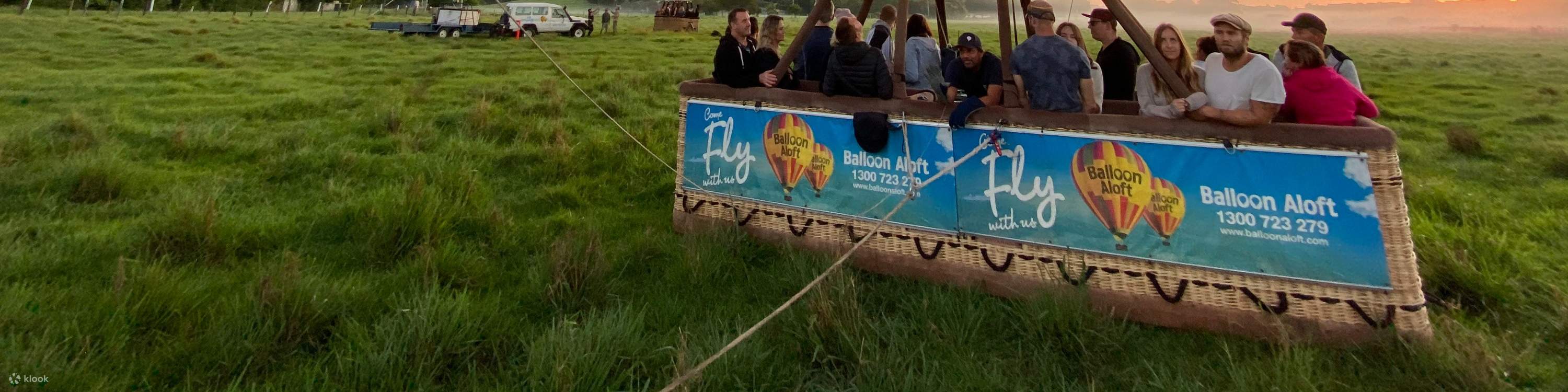 hot air balloon byron bay