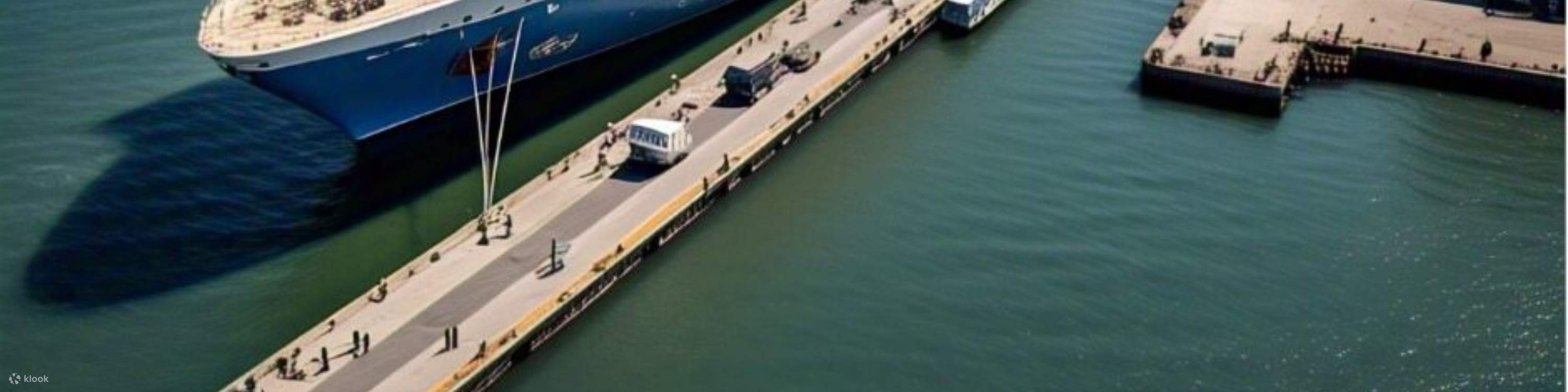 Arrivez au terminal de croisière de Cape Liberty frais et dispos, prêt pour votre aventure en croisière