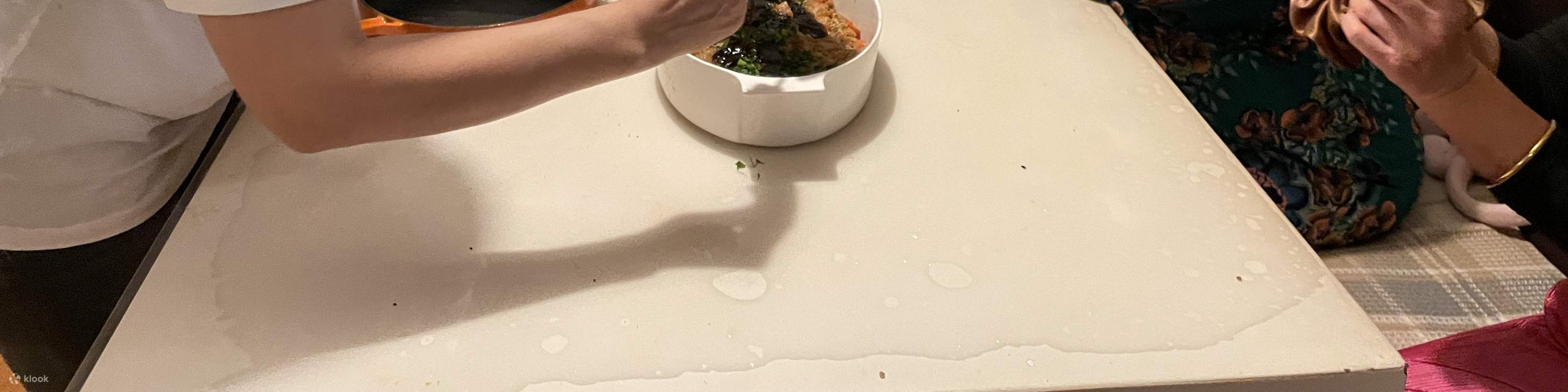 Autentica lezione di cucina vegana turca con mamma e figlia locali