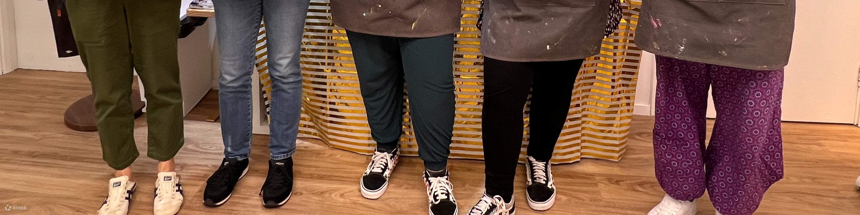 Rica Art Space - Lokakarya jamming seni akrilik｜Lokakarya lukisan tekstur｜Seni & Anggur｜Wan Chai