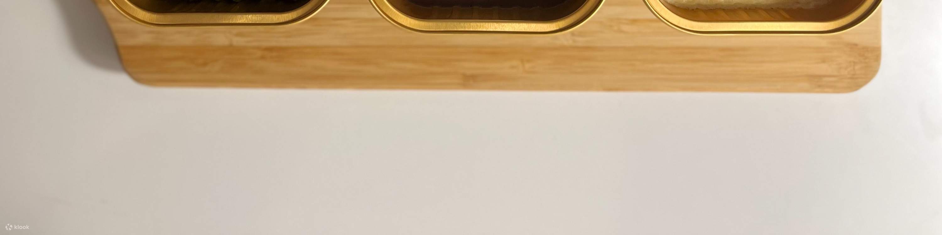 Kamar manis delapan tabung