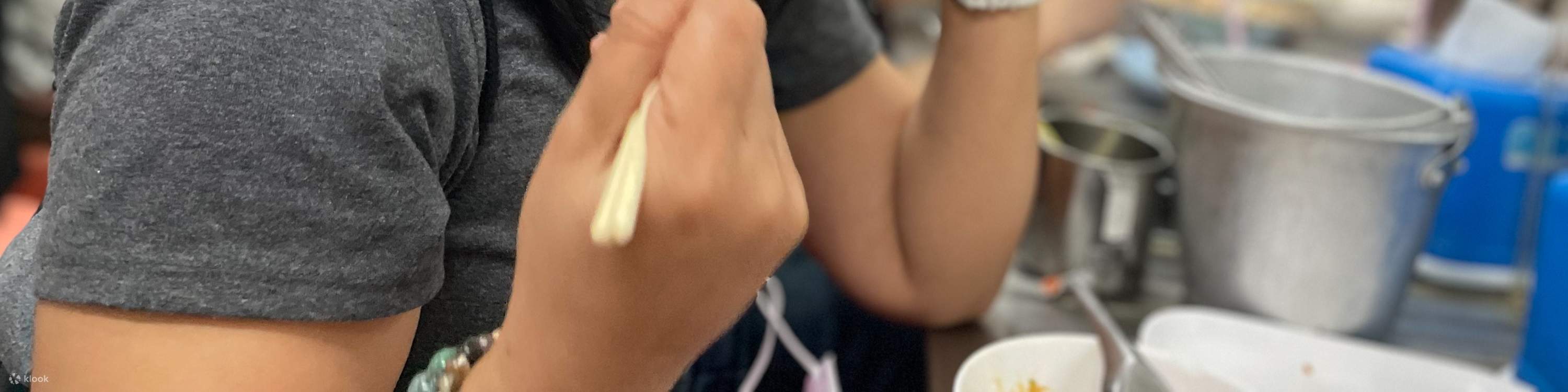 Đâu là thời gian tốt nhất để xếp hàng cho Jay Fai và Jeh O