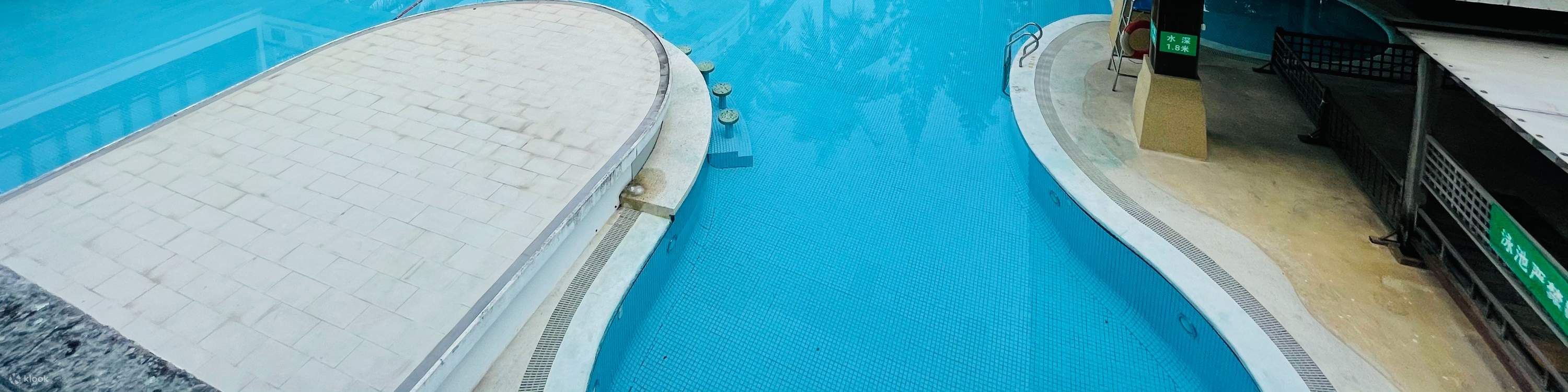 โรงแรมเซินเจิ้น ชิงชิง เวิลด์