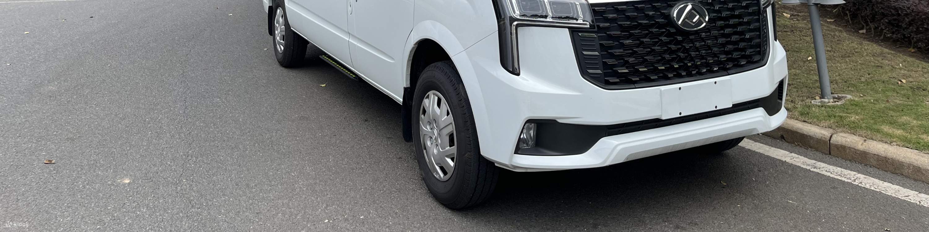 9-seater Comfort Vehicle