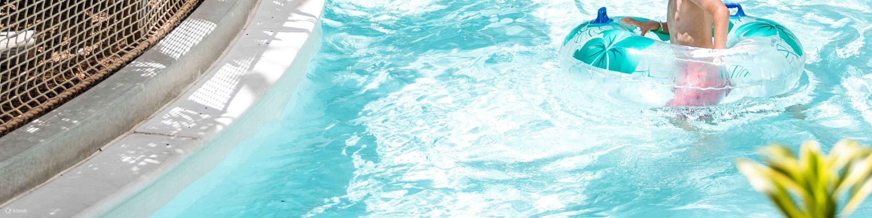 Lasciati trasportare dalle onde lungo il fiume lento Island Drift Lazy River