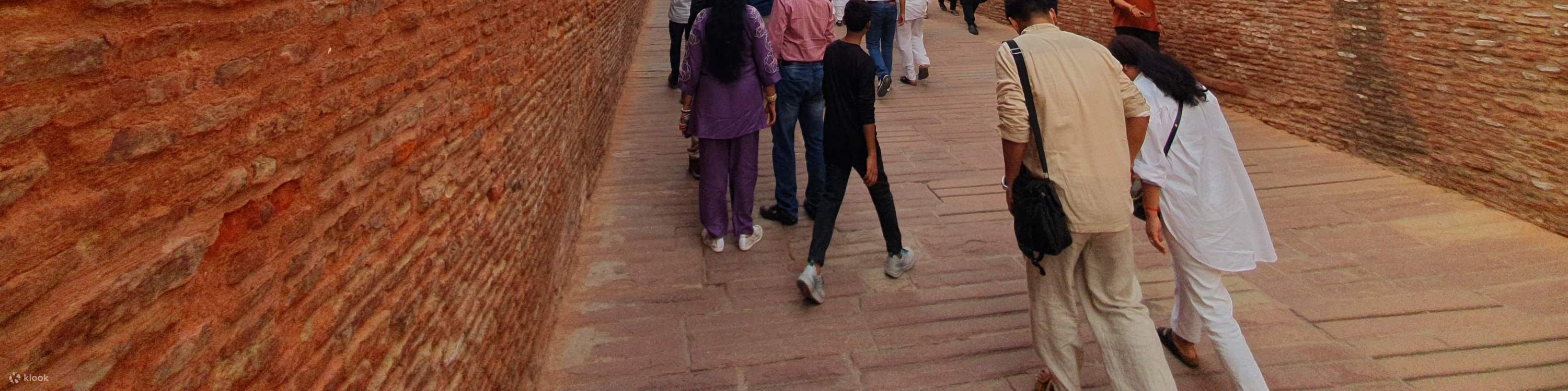 From Delhi: Same Day Taj Mahal & Agra Tour with Private Photographer