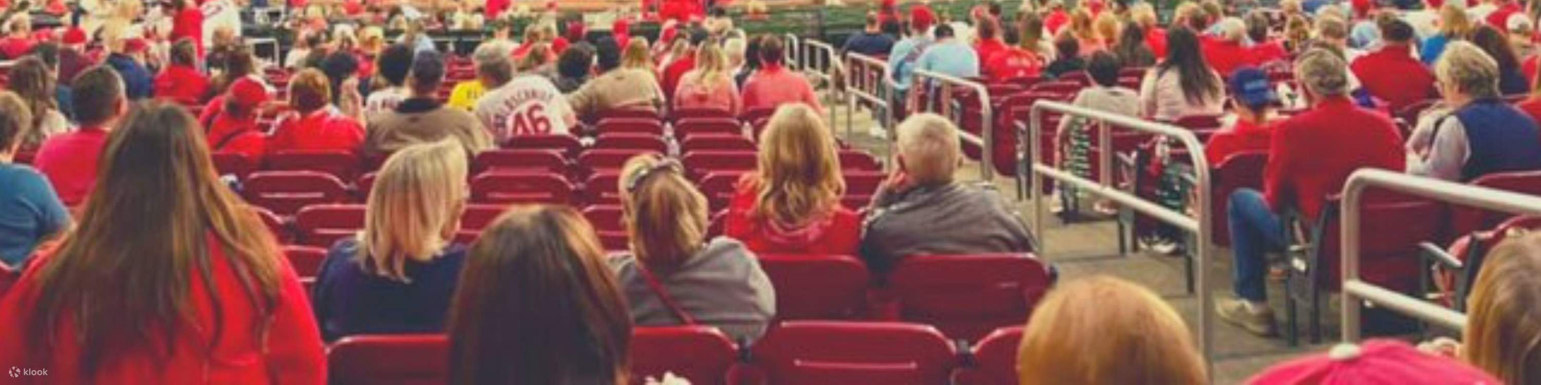 Permainan Besbol St. Louis Cardinals di Stadium Busch