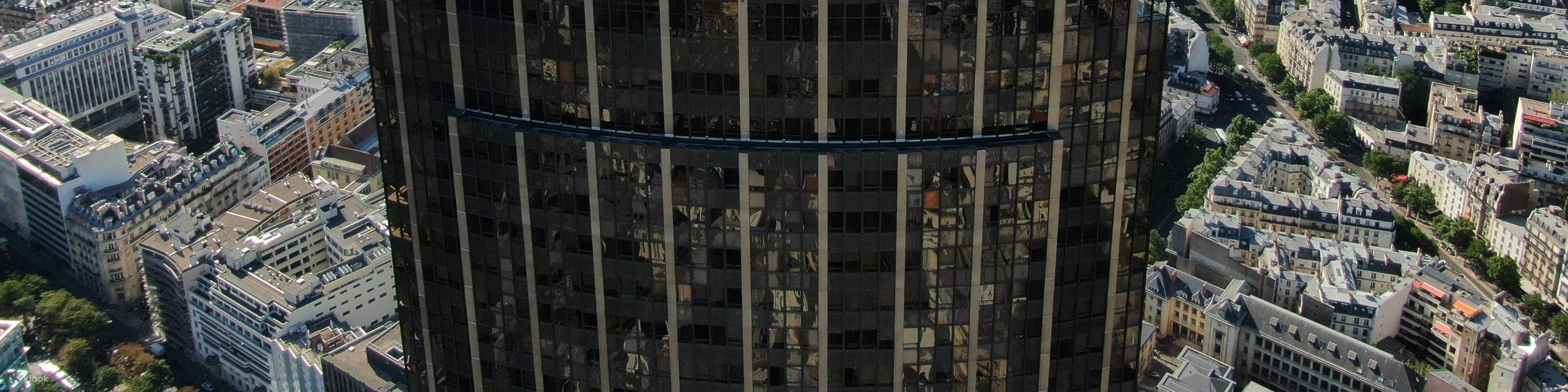 Drohnenansicht vom Tour Montparnasse