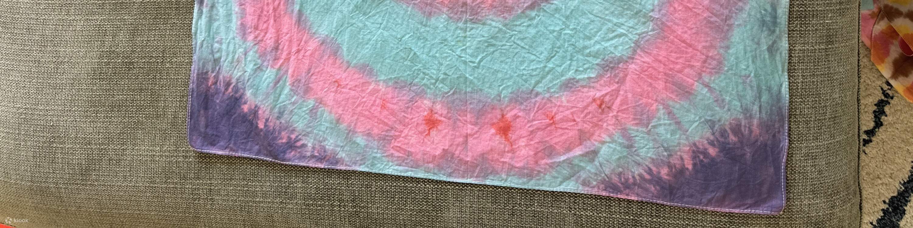 IRREGULart - Lokakarya tie-dye yang kreatif