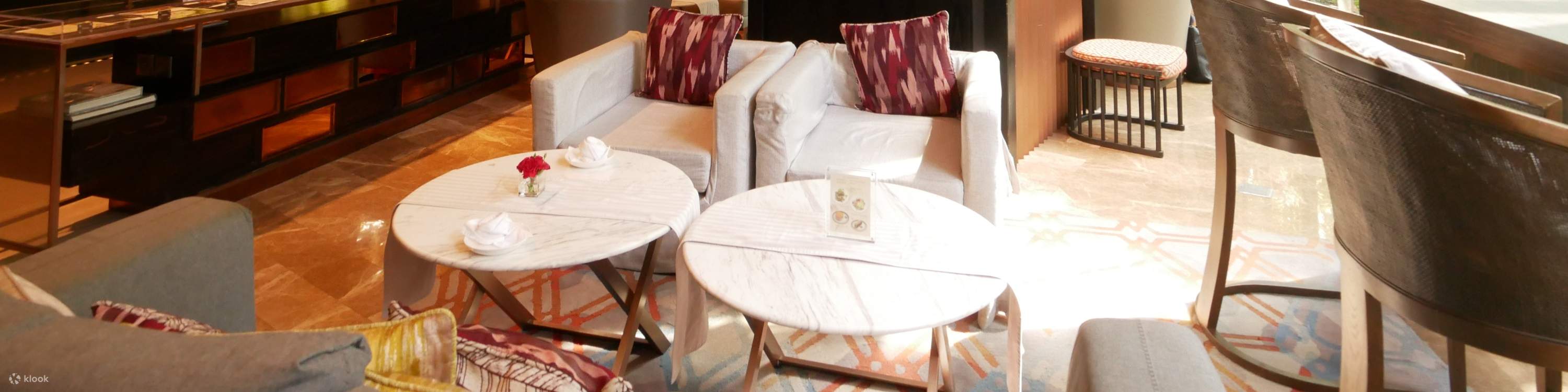 曼谷素坤逸凱悦酒店大堂酒廊下午茶