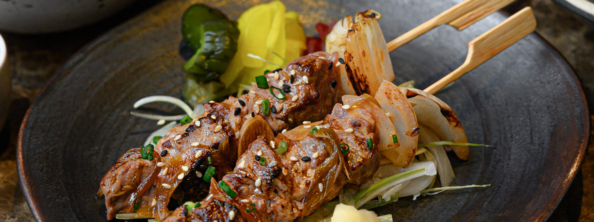 曼谷索索酒店日式融合風屋頂餐廳