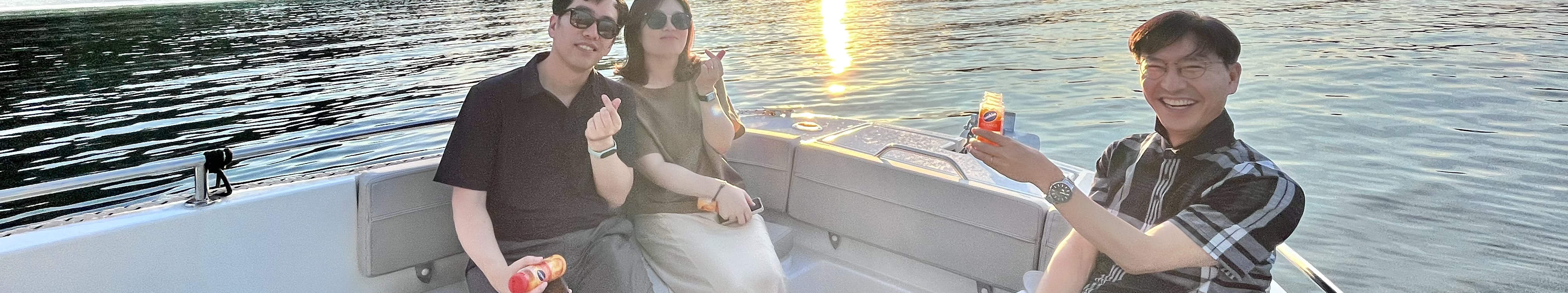 singapore cruise yacht dining yachtcruisesg