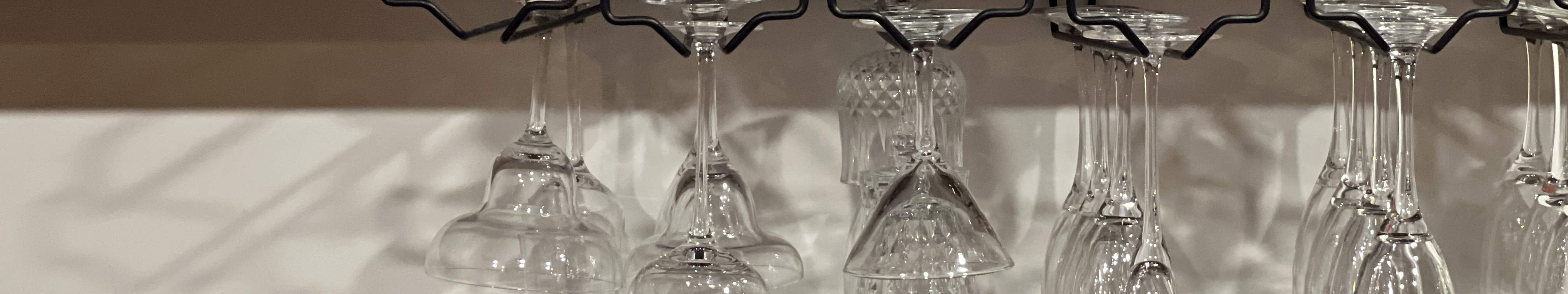 Ven a la calle Yongjia Road a un bar para aprender a preparar bebidas y hacer amigos