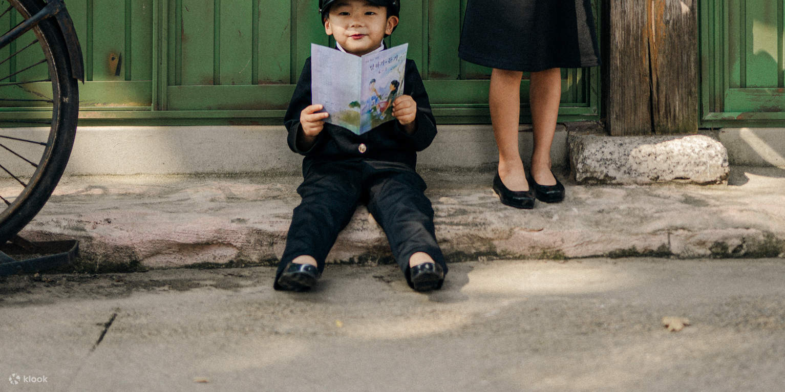 Servizio fotografico con uniforme scolastica coreana vintage