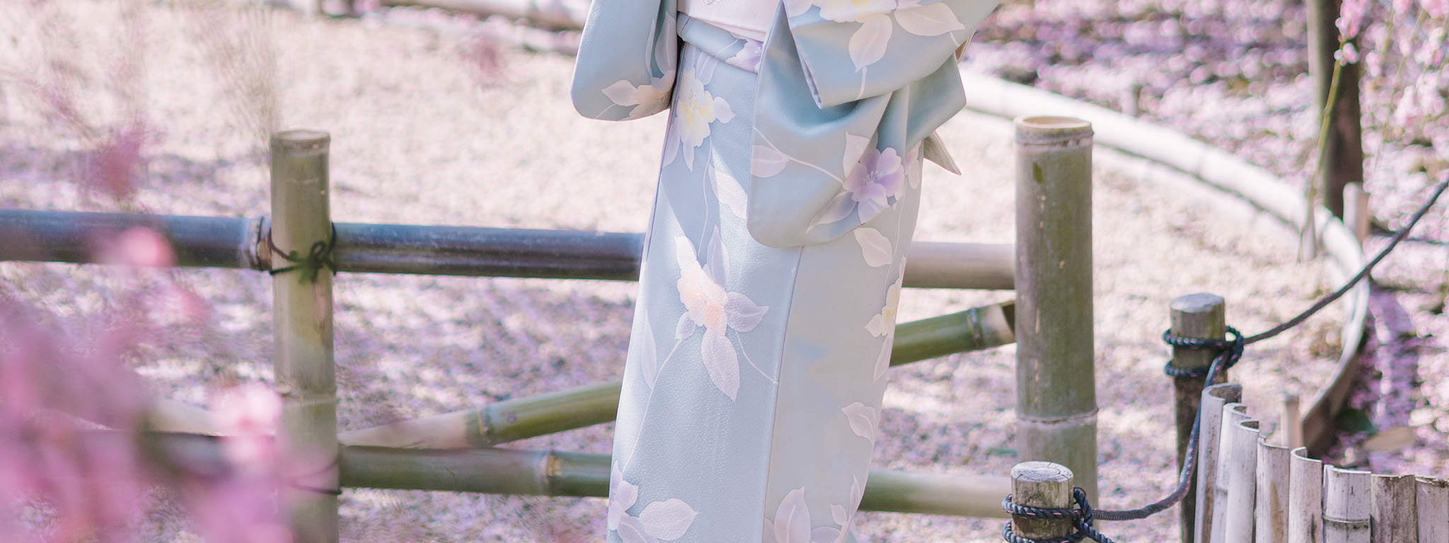 渡月方案。真丝面料搭配传统图案的渡月和服方案，价格7500日元+税（原价8500日元）