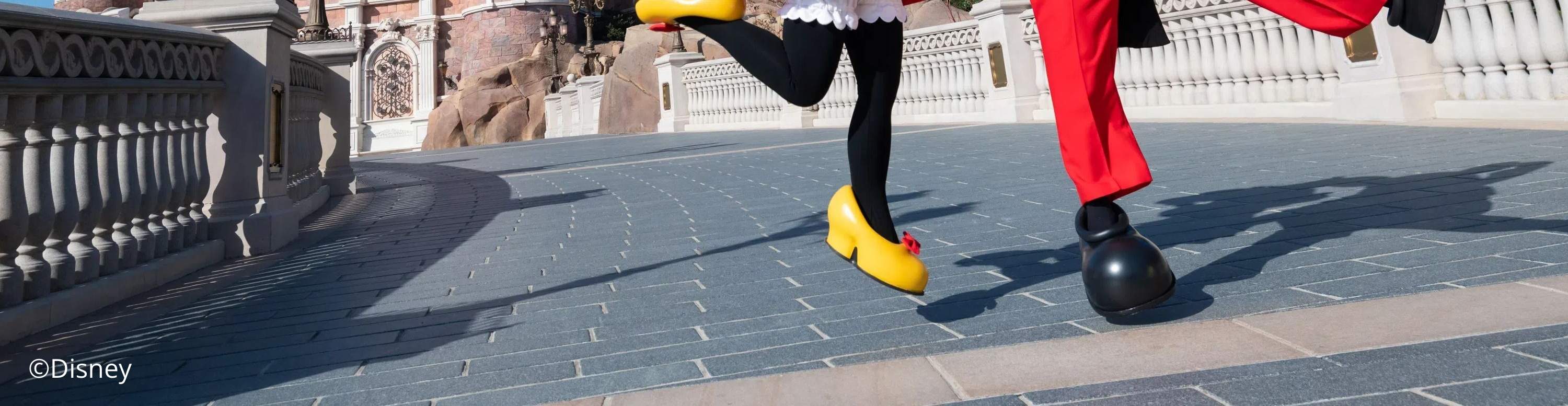 走進上海迪士尼樂園，與您最喜愛的迪士尼朋友們一起，讓夢想成真！