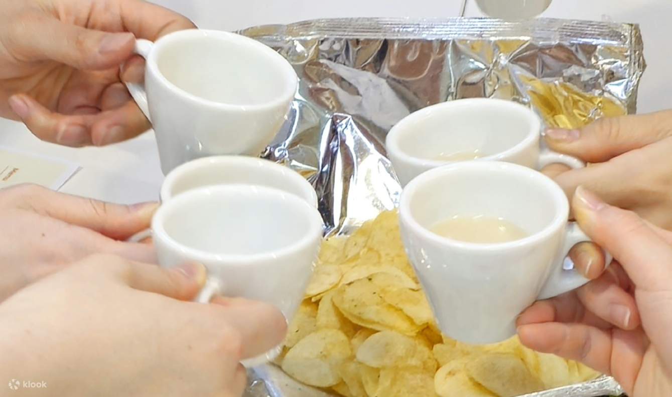 マッコリを味わう