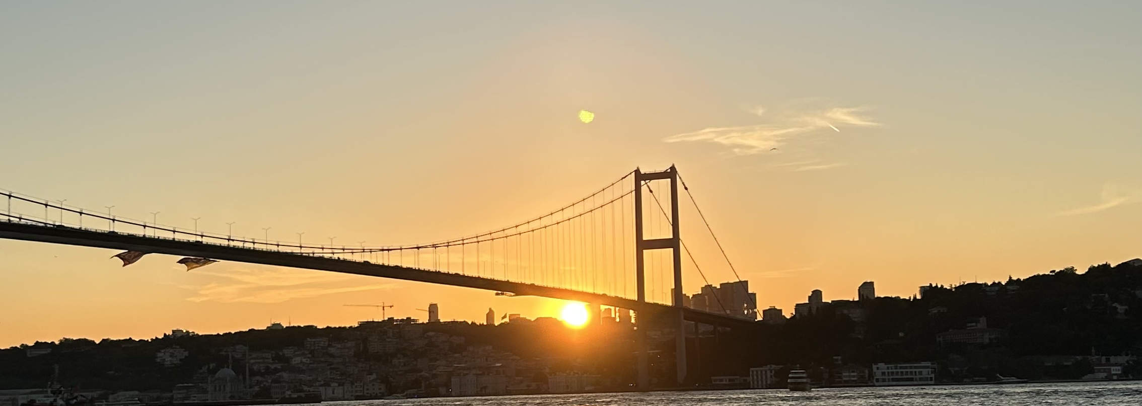 イスタンブール絶景サンセットクルーズ：アジア側探検付き3時間