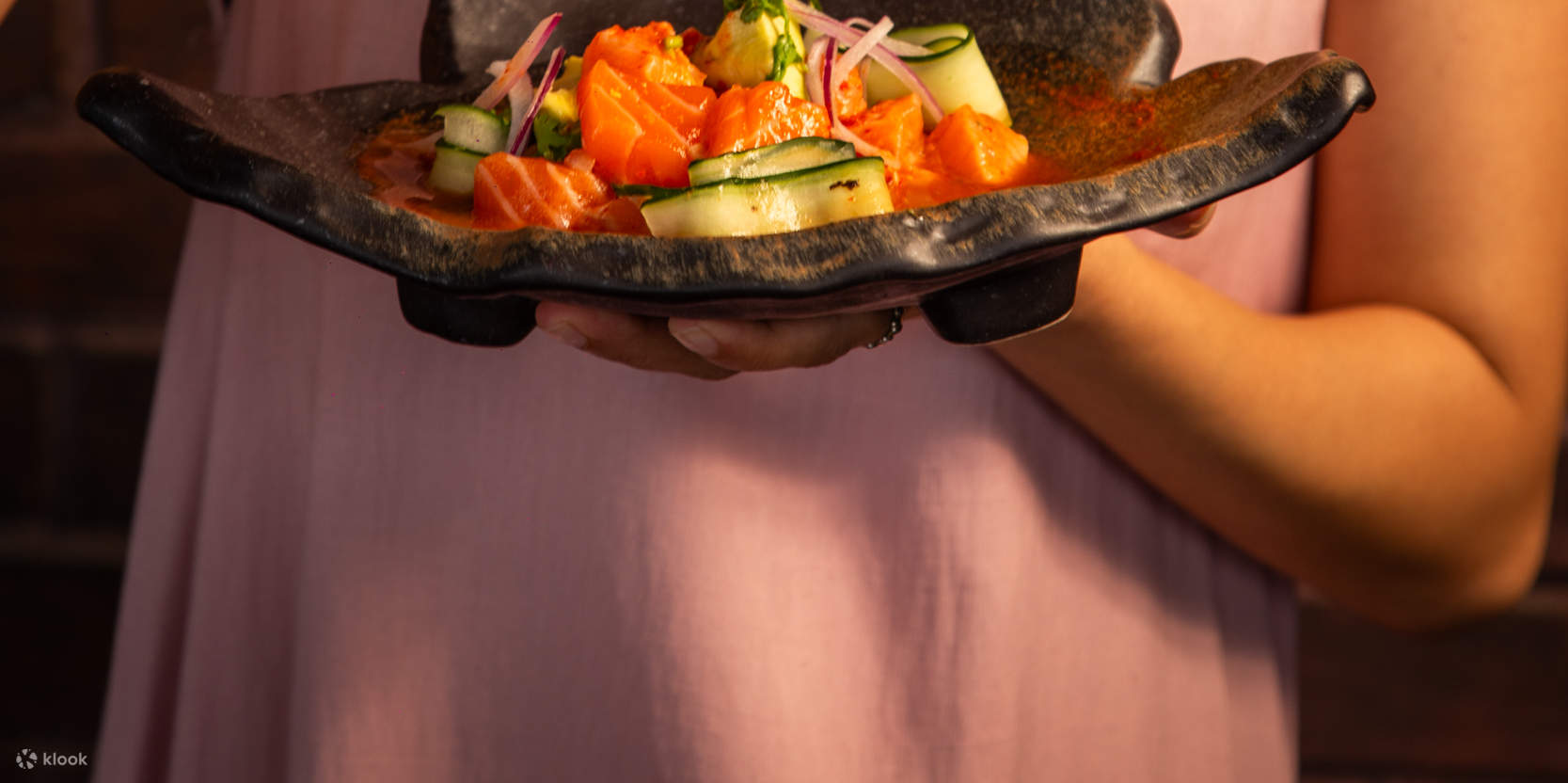 อะโบฟ อีเลฟเว่น รูฟท็อป บาร์ แอนด์ เรสเตอรองท์