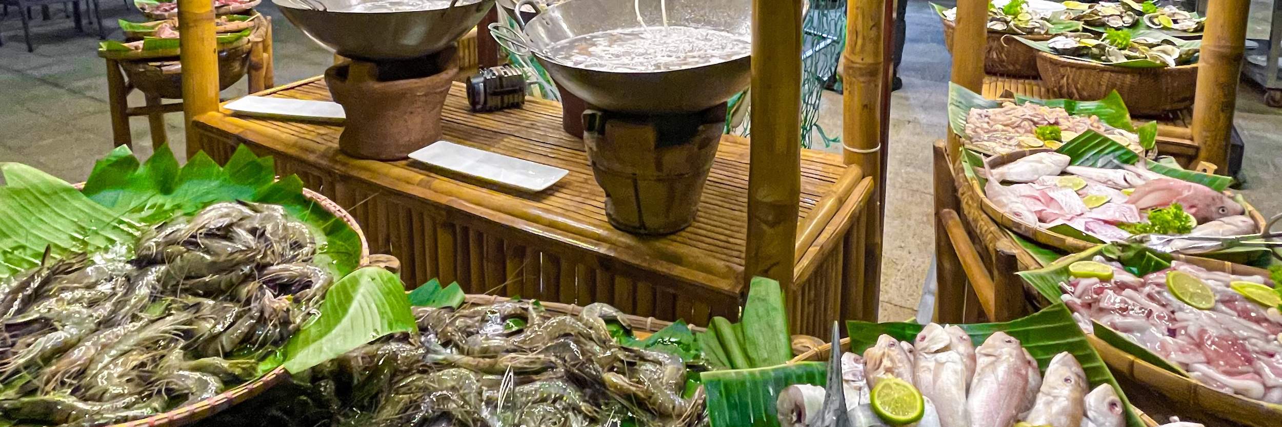 Buffet de fruits de mer au barbecue du vendredi au Grand Mercure Danang 