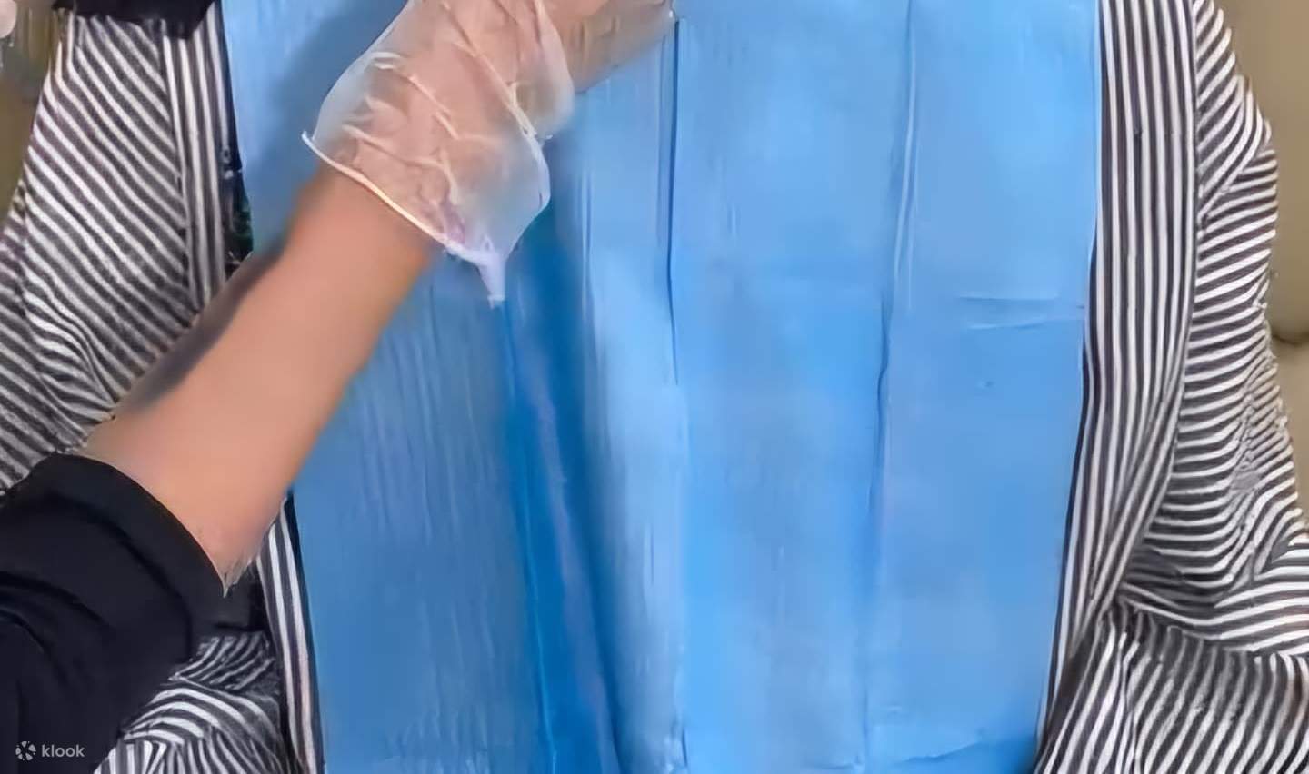 Fröhlich und lachend durch den Prozess!