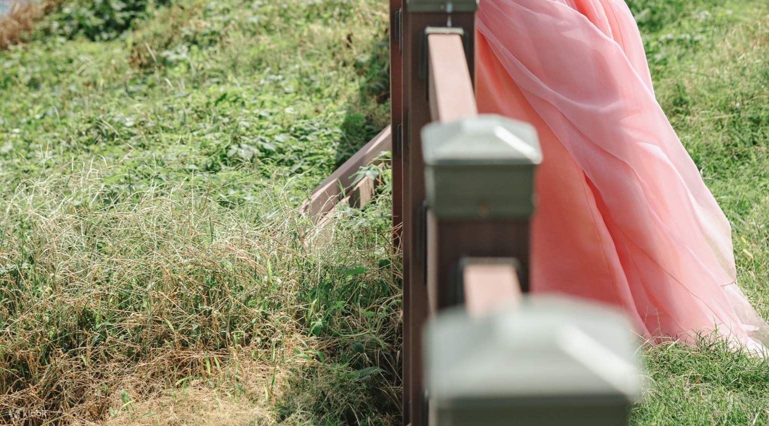 Pengalaman Pemotretan Outdoor dengan Hanbok Tradisional di Pulau Jeju